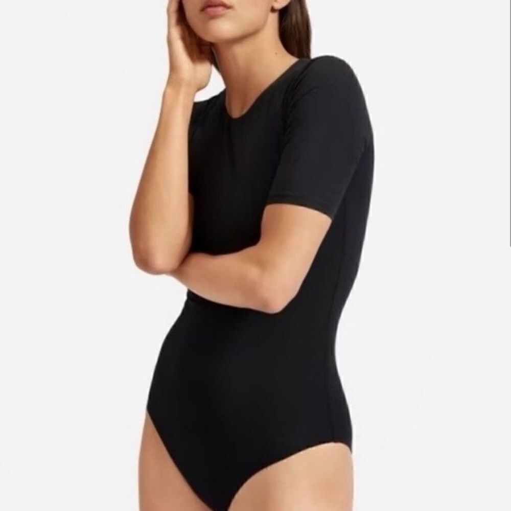 NWT Everlane The Short-Sleeve Crew Neck‎ Bodysuit Black Small